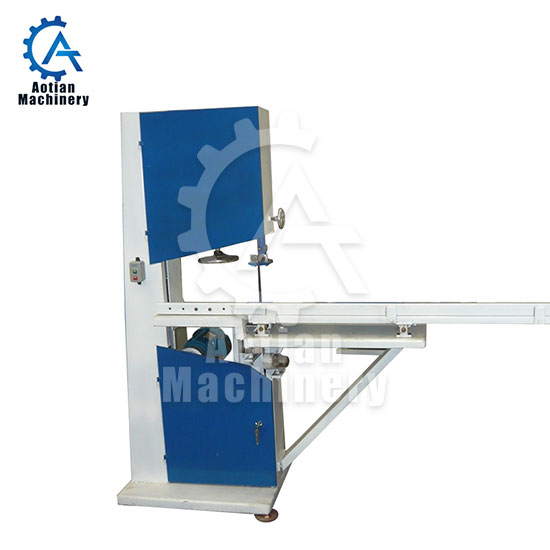 Toilet paper band saw cutting machine